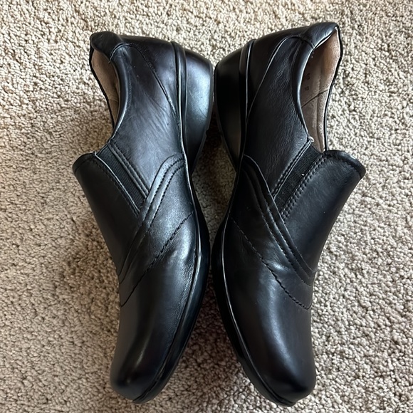 Naturalizer (Clarissa) Flats - Picture 2 of 6